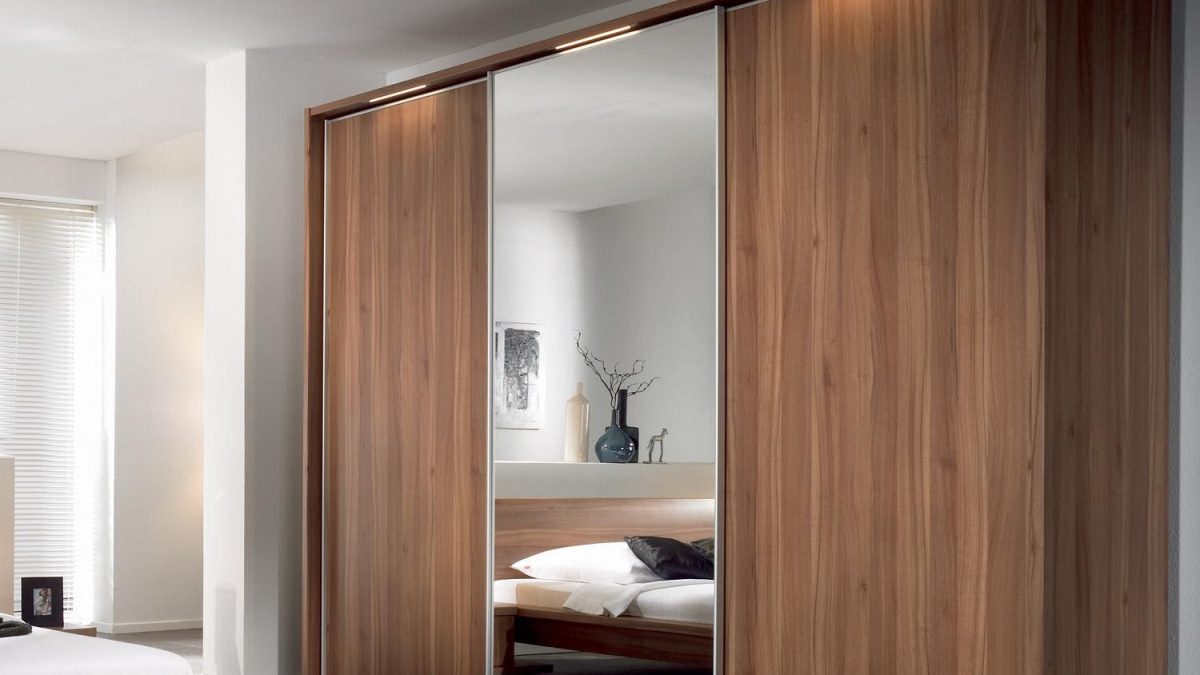 Wardrobe Door Trends 2020 Versa Robes, Are Mirrored Closet Doors Out Of Style 2021